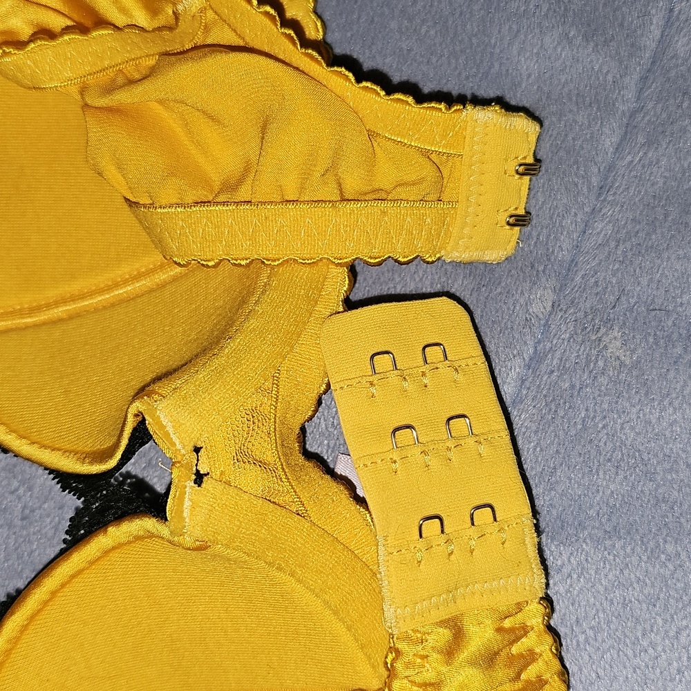 Molly Bra Yellow - Picture 8 of 11